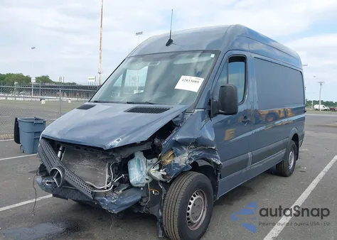 2018 Mercedes-Benz Sprinter 2500 Standard Roof V6 z USA, uszkodzony, nr VIN WD3PE7CDXJP648066